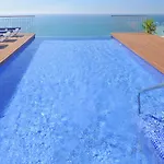 Checkin Catalonia Hotel 3*