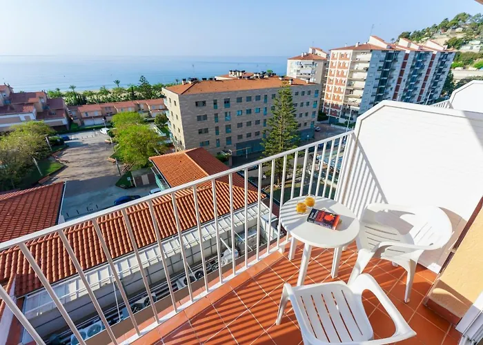 Checkin Catalonia Готель