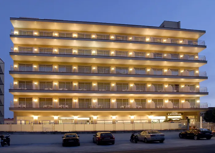 Checkin Catalonia Готель 3*