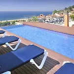 Checkin Catalonia فندق 3*