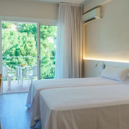 Checkin Catalonia Hotel 3*