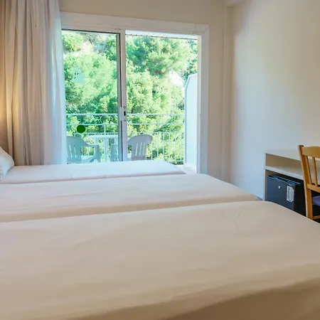 Hotel Checkin Catalonia 3*