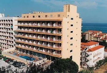 Checkin Catalonia فندق 3*