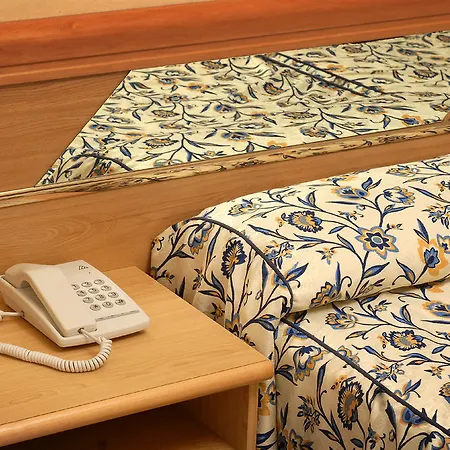Hotel Catalonia 3*