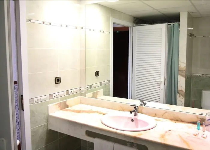 Szálloda Checkin Catalonia Calella