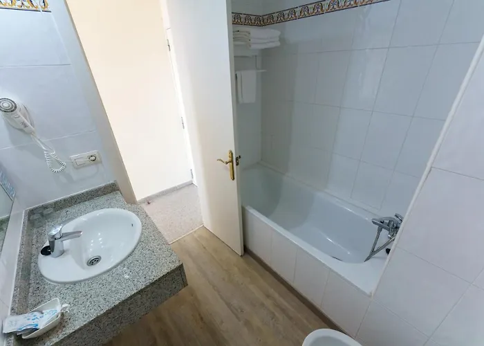 Checkin Catalonia 3*