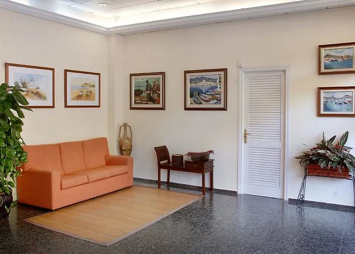 Hotel Checkin Catalonia 3*