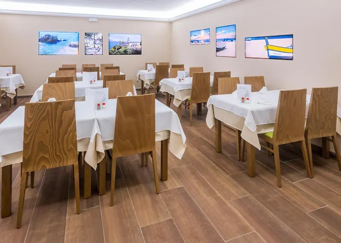 Hotel Checkin Catalonia 3*